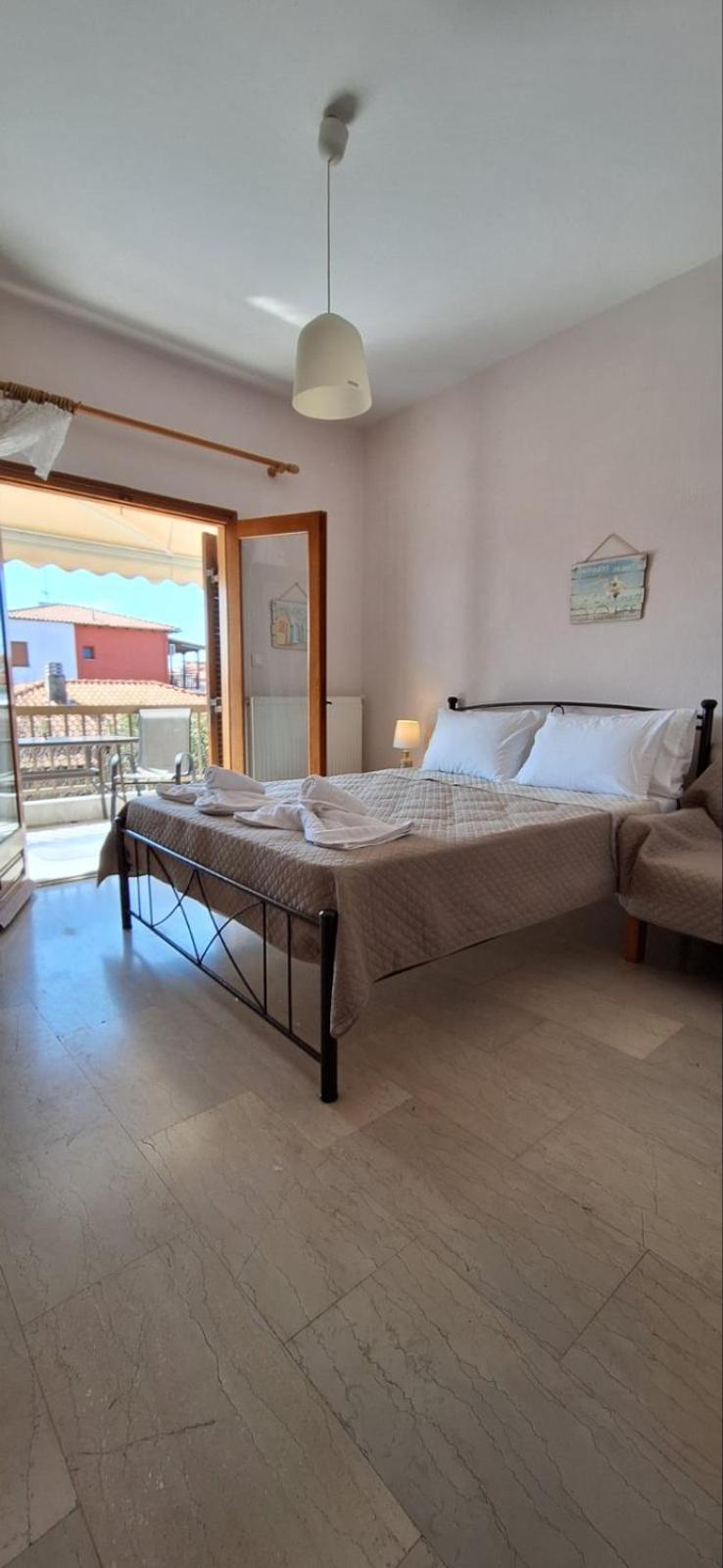 P.A.G Apartments Nea Roda Camera foto